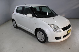 Suzuki Swift RS415