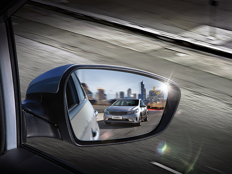 Cerato Sedan BSD (Blind Spot Detection)