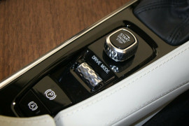 2017 MY18 Volvo XC90 L Series T6 Inscription Wagon