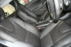 2016 MY17 Volvo V40 M Series T4 Inscription Hatchback