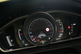 2016 MY17 Volvo V40 M Series T4 Inscription Hatchback