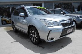 Subaru Forester Premium S4  XT