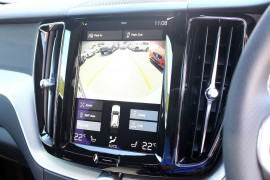 2017 MY18 Volvo XC60 UZ T6 R-Design Wagon