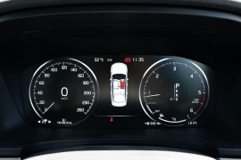 2016 MY17 Volvo S90 D5 Inscription Sedan