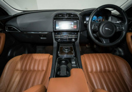 2016 MY17 Jaguar F-PACE X761 MY17 30d AWD Portfolio Wagon
