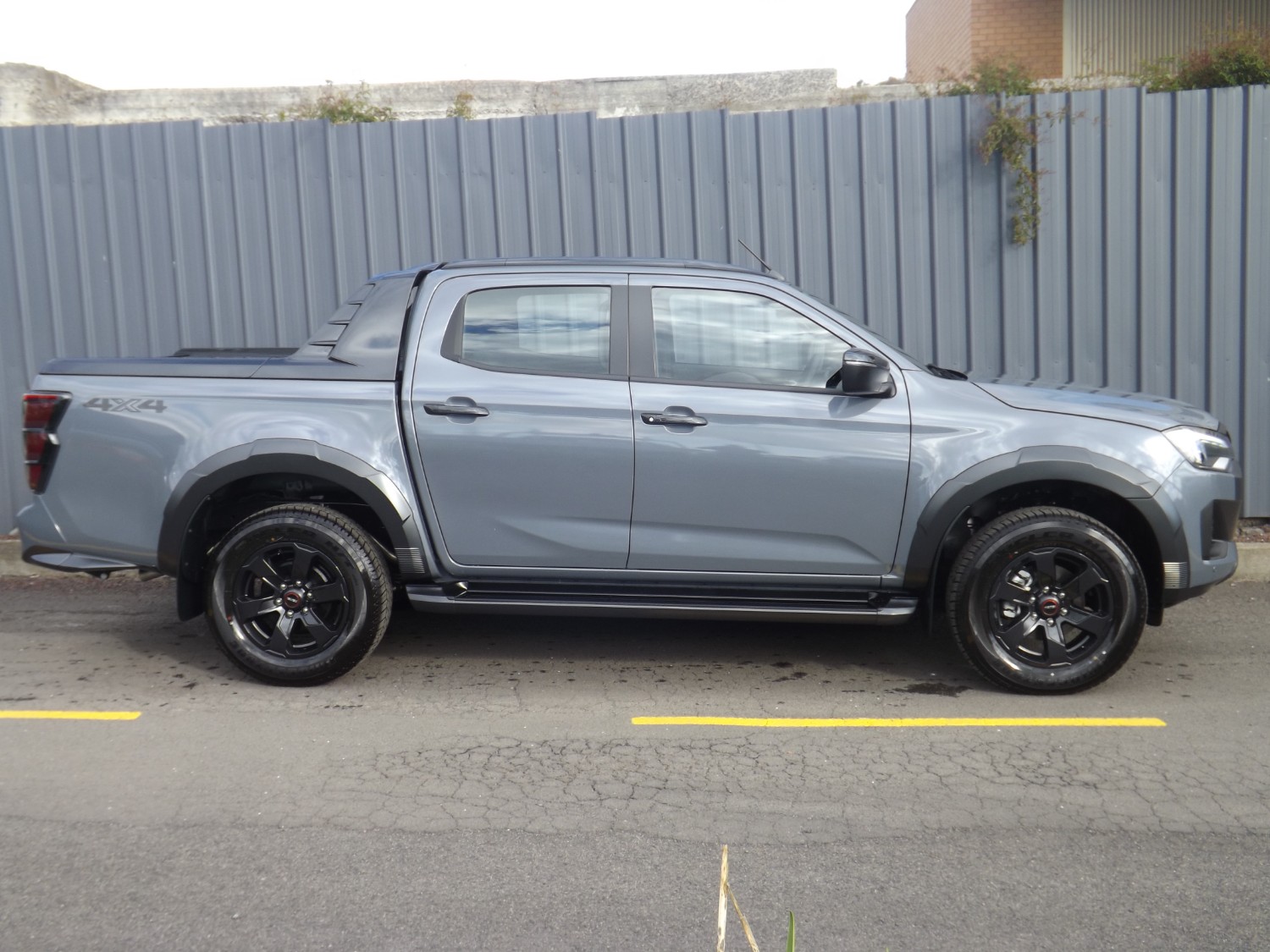 2024 ISUZU D MAX X TERRAIN RG 4X4 For Sale Northern Isuzu UTE 1A