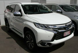Mitsubishi Pajero Sport Exceed QE