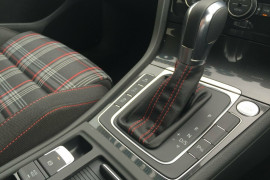 2017 Volkswagen Golf 7 GTI Hatchback