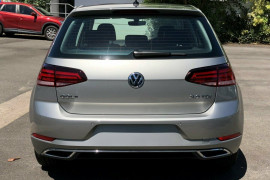 2017 MY18 Volkswagen Golf 7.5 110TDI Highline Hatchback