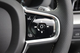 2017 MY18 Volvo XC60 UZ T6 R-Design Wagon