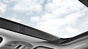 Reinvented i30 Panoramic Glass Sunroof