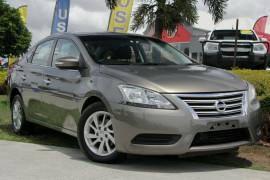 Nissan Pulsar ST B17