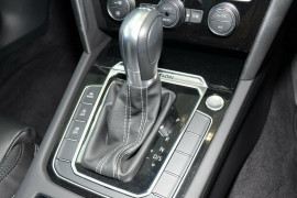 2016 MY17 Volkswagen Passat Sedan 3C (B8) 206TSI R-Line Sedan