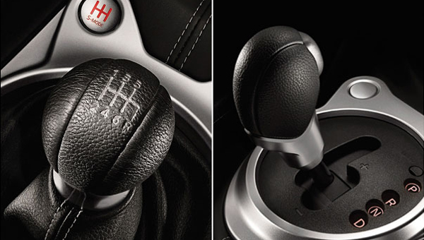 370Z Roadster The power is in your hands.