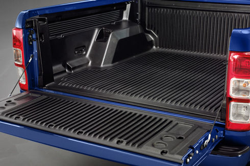 <img src="Bed and Tailgate Liner - Under Rail - with load rest