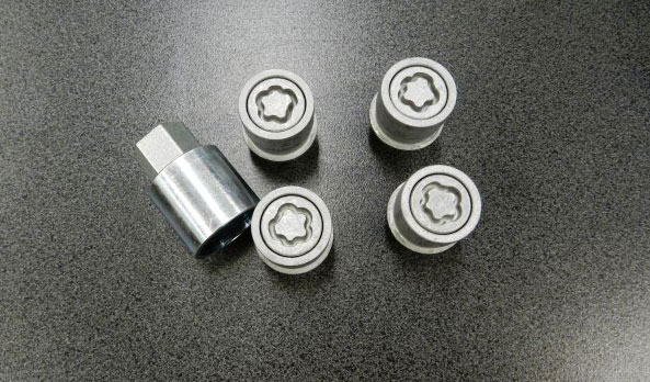 <img src="Alloy wheel lock nut set