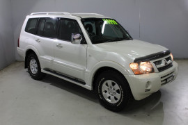 Mitsubishi Pajero NP MY04
