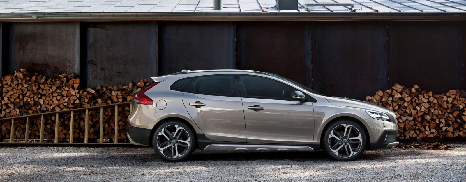 V40 Cross Country