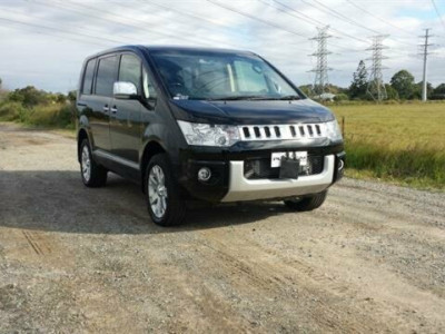 Mitsubishi Delica D5 CHAMONIX