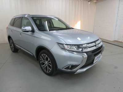 Mitsubishi Outlander LS ZK