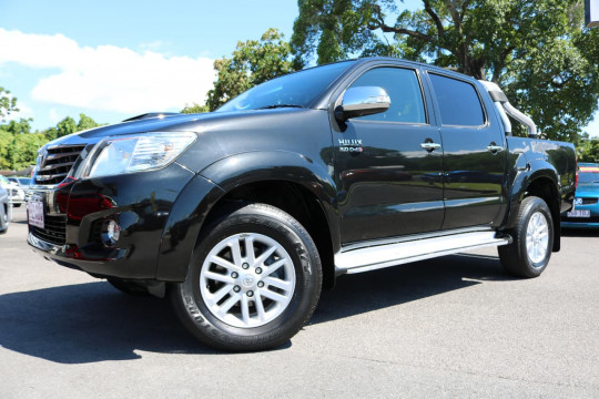 Toyota HiLux SR5 KUN26R MY14