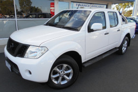 Nissan Navara ST D40 S6 MY12