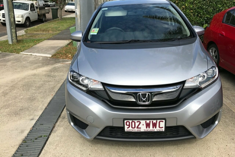 brat haus woolloongabba 2016 my17 honda jazz gf vti hatchback for sale in brisbane brat haus woolloongabba 2016 my17 honda jazz gf vti hatchback for sale in brisbane