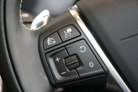 2017 Volvo V40 M Series T5 R-Design Hatchback