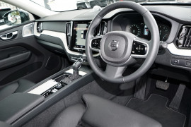 2017 MY18 Volvo XC60 UZ T5 Inscription Sedan