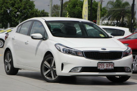Kia Cerato Sedan Sport + YD