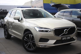 Volvo XC60 T5 Momentum UZ
