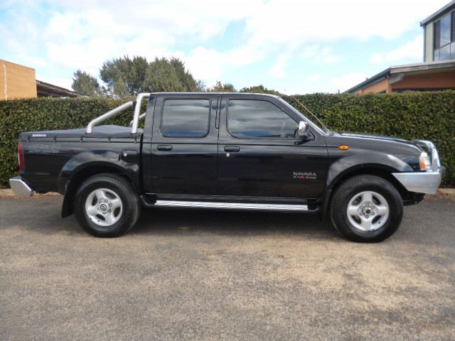 Nissan navara st-r dual cab #10