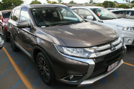 Mitsubishi Outlander LS 4WD Safety Pack ZK MY17