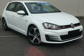 Volkswagen Golf GTI 7