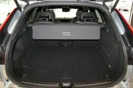 2017 MY18 Volvo XC60 UZ D5 R-Design Wagon