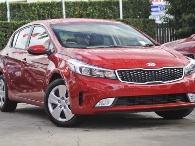 Kia Cerato Hatch S with AV YD