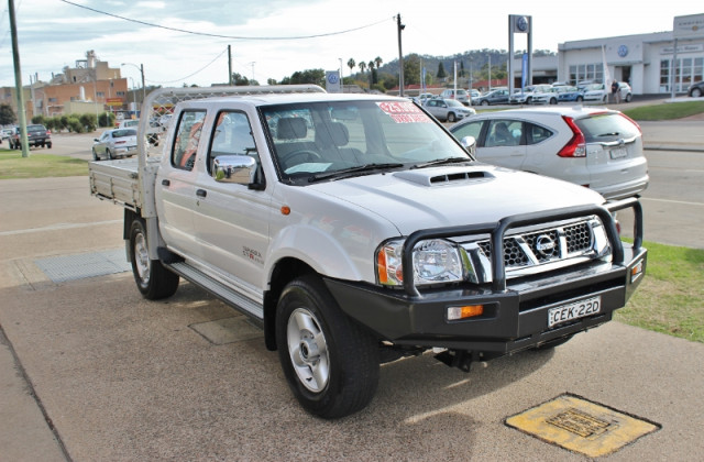 Nissan navara st-r dual cab #9