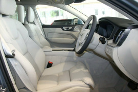 2017 MY18 Volvo XC60 UZ D4 Inscription Wagon