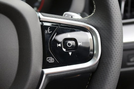 2017 MY18 Volvo XC60 UZ T6 R-Design Wagon