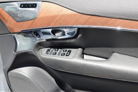 2017 MY18 Volvo XC90 L Series D5 Inscription Sedan