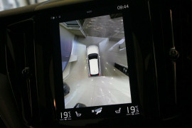 2017 MY18 Volvo XC60 UZ T6 R-Design Wagon