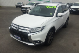 Mitsubishi Outlander LS 4WD ZK