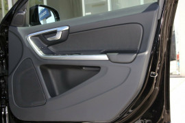 2016 Volvo V60 Cross Country D4 Luxury Wagon