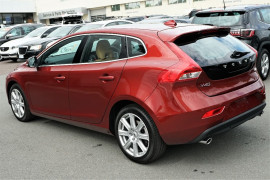 2017 MY18 Volvo V40 M Series T4 Inscription Sedan