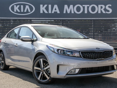 Kia Cerato Sedan S with AV YD