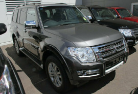 Mitsubishi Pajero Exceed 7 Seat Diesel NX