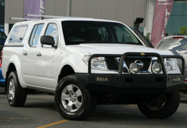 Nissan Navara RX D40