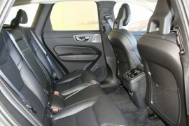 2017 MY18 Volvo XC60 UZ T5 Inscription Wagon