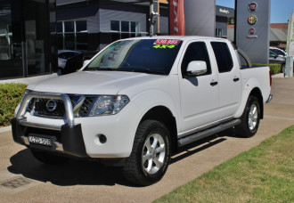 Nissan Navara ST D40 S6 