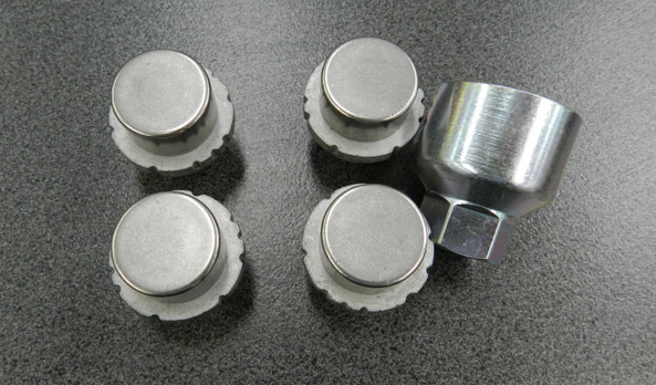 <img src="Alloy wheel lock nut set